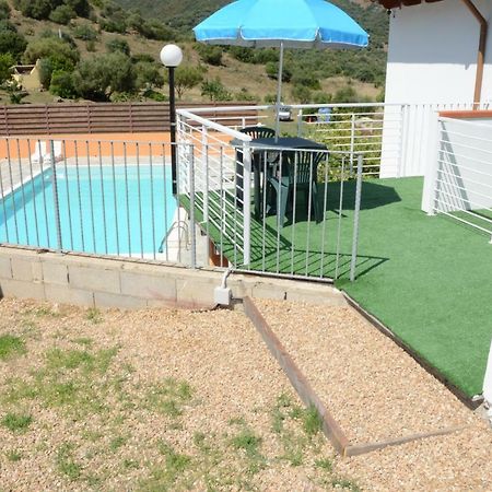 B&B Il Mirto Di Paola Torpè Exterior foto