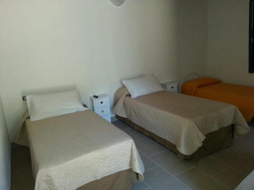 B&B Il Mirto Di Paola Torpè Habitación foto