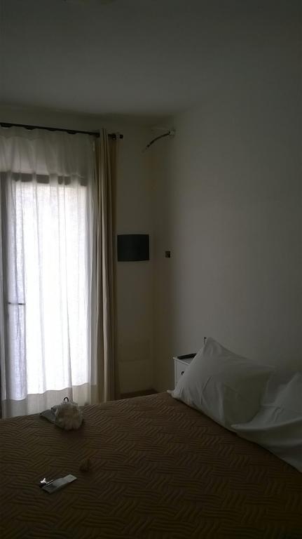 B&B Il Mirto Di Paola Torpè Habitación foto