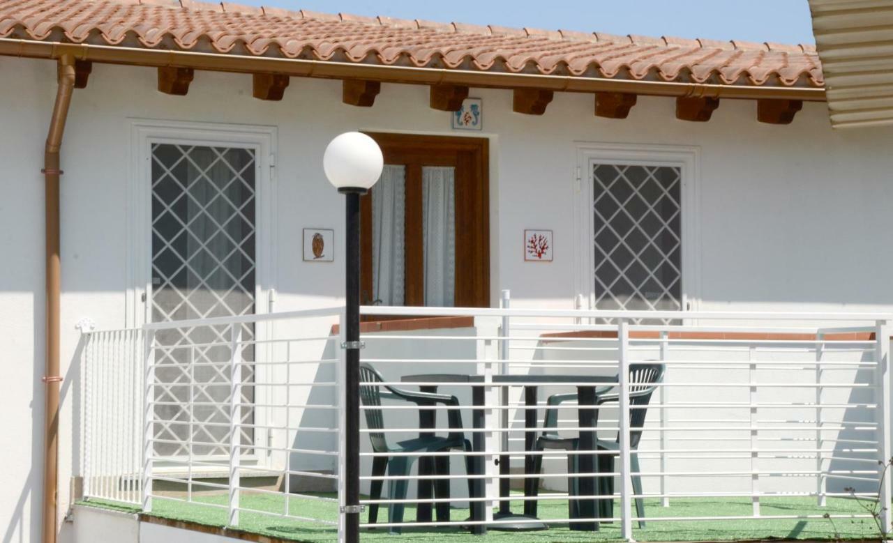 B&B Il Mirto Di Paola Torpè Exterior foto