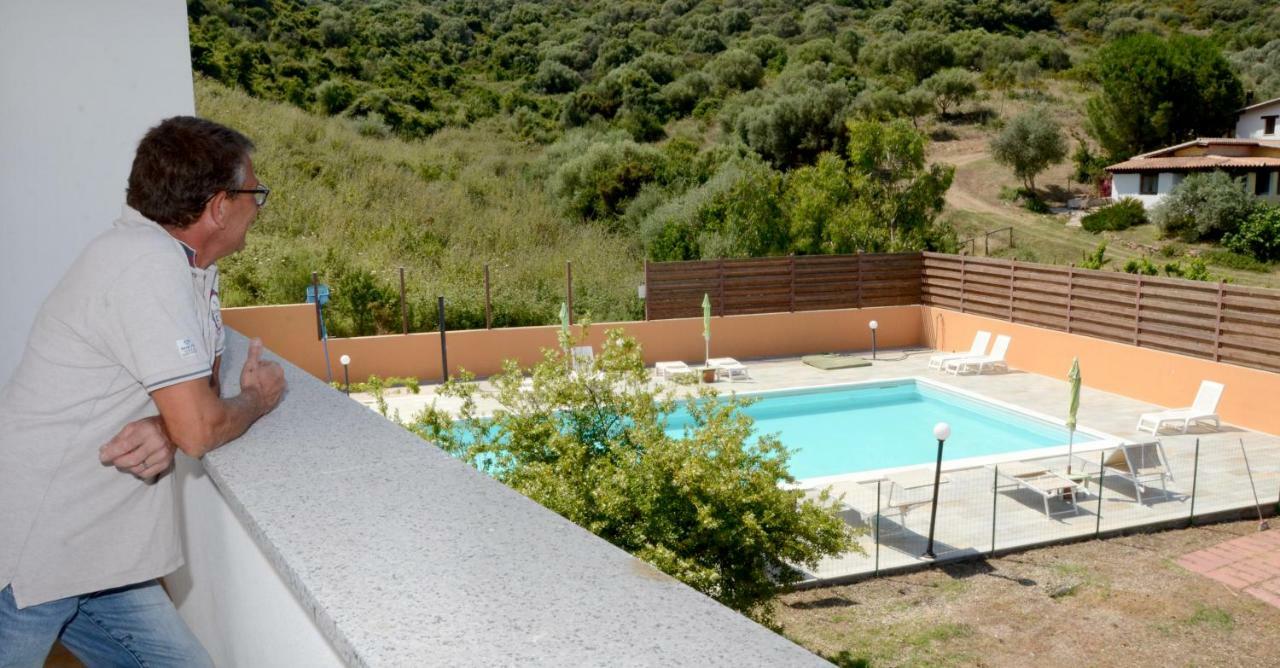 B&B Il Mirto Di Paola Torpè Exterior foto