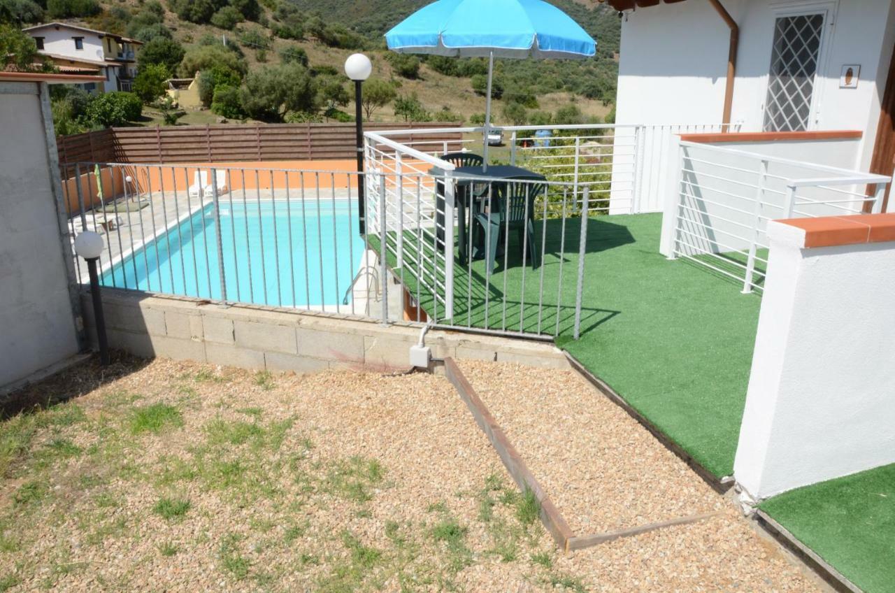B&B Il Mirto Di Paola Torpè Exterior foto